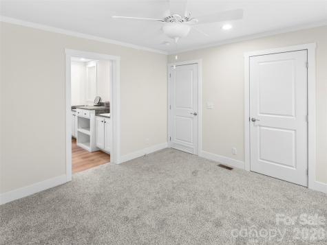 512 Hutch Mountain Road Fletcher NC 28732