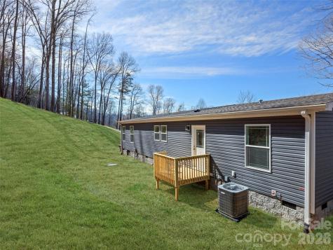 512 Hutch Mountain Road Fletcher NC 28732