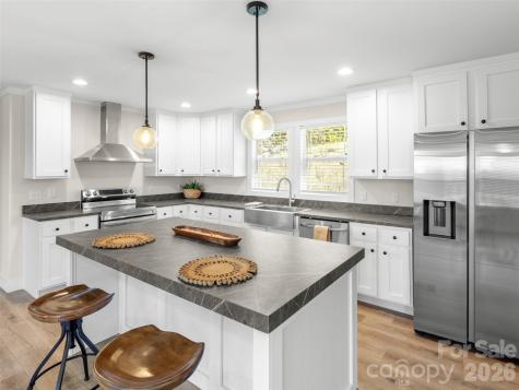 512 Hutch Mountain Road Fletcher NC 28732