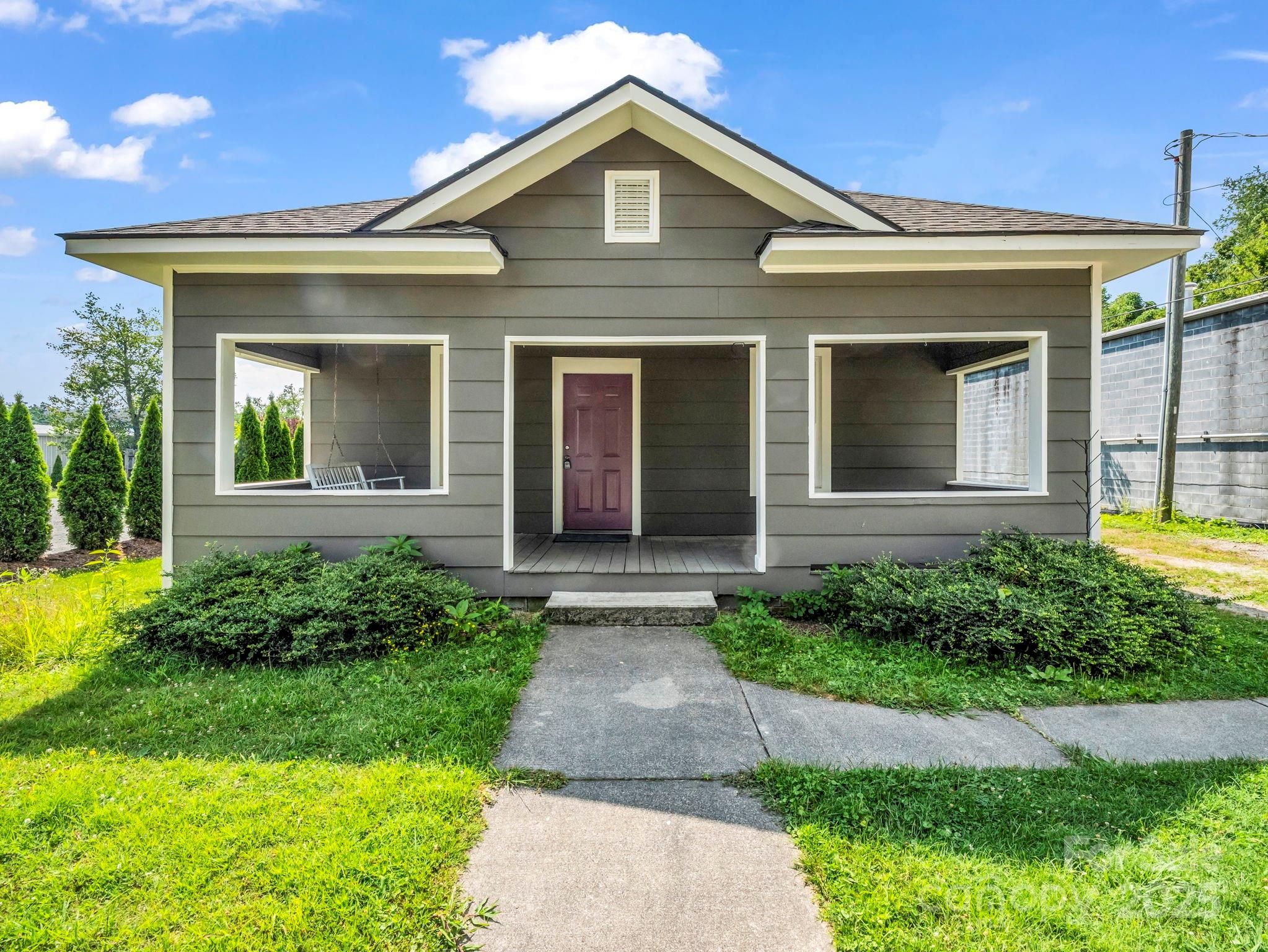118 Railroad Avenue Brevard NC 28712