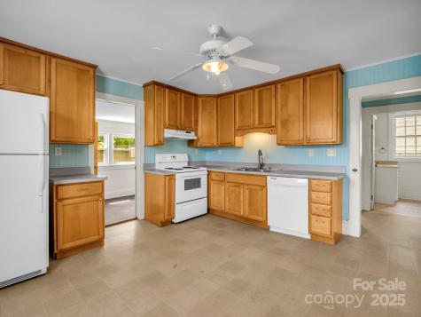 118 Railroad Avenue Brevard NC 28712