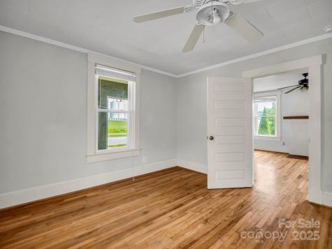 118 Railroad Avenue Brevard NC 28712