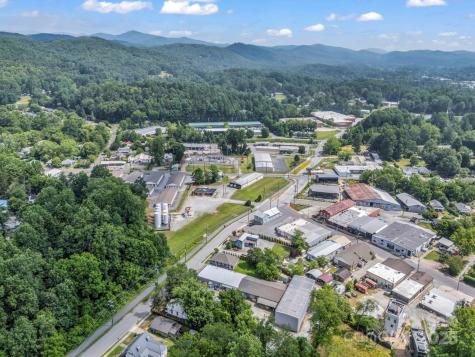 118 Railroad Avenue Brevard NC 28712