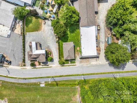 118 Railroad Avenue Brevard NC 28712