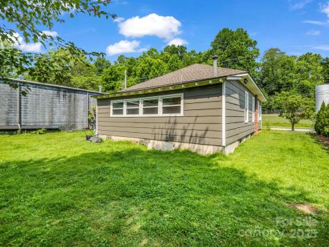 118 Railroad Avenue Brevard NC 28712
