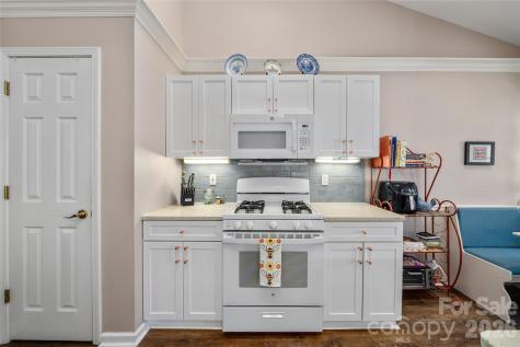 1107 Citation Circle Hendersonville NC 28739