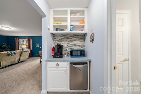 1107 Citation Circle Hendersonville NC 28739