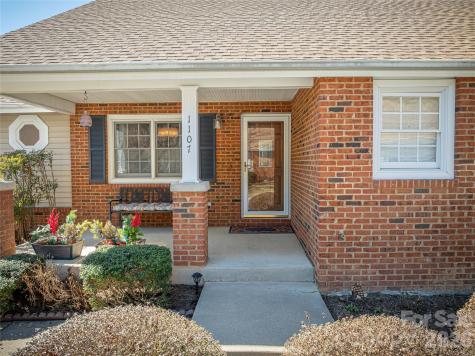 1107 Citation Circle Hendersonville NC 28739