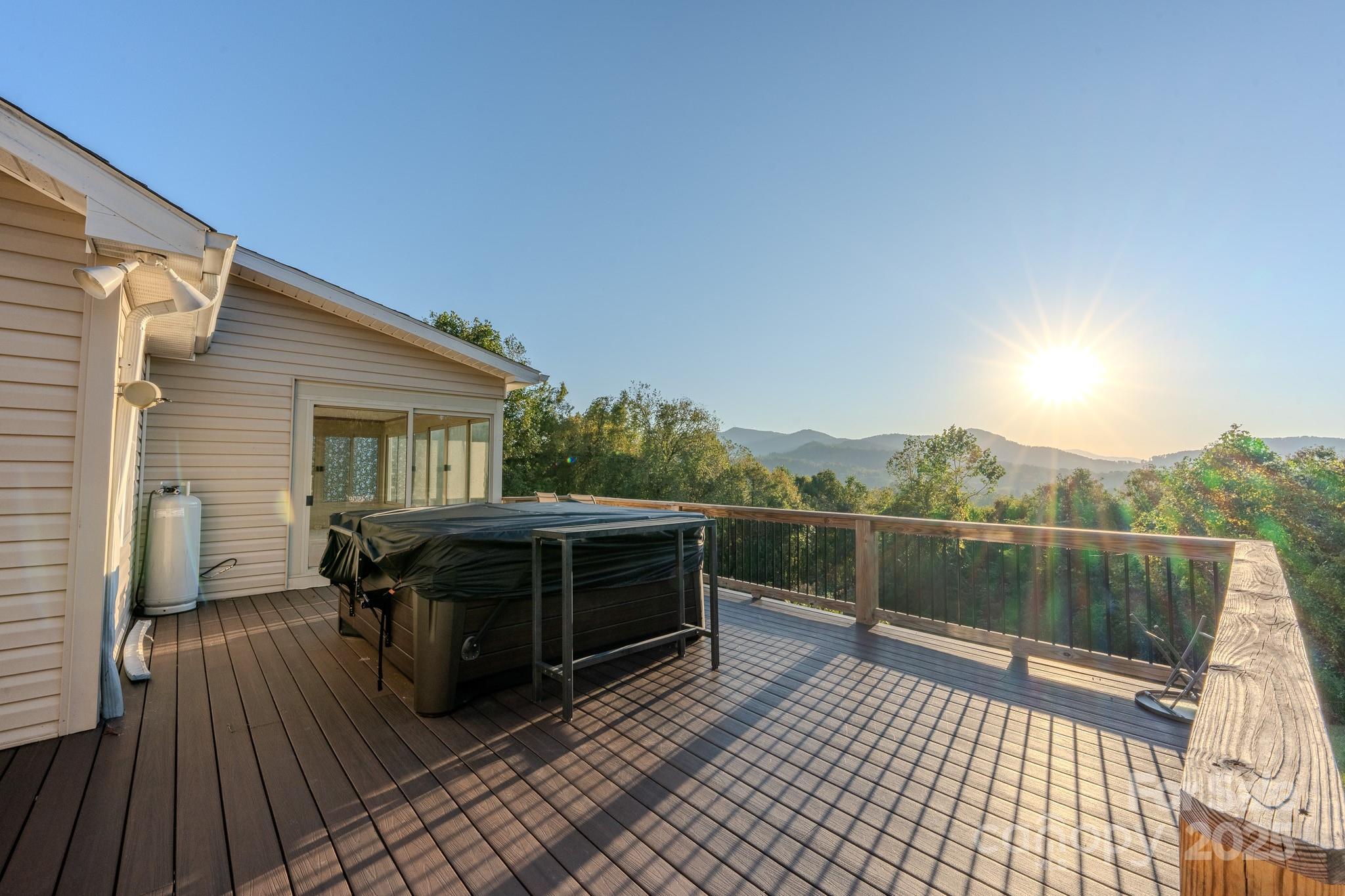 565 Overlook Drive Spruce Pine NC 28777