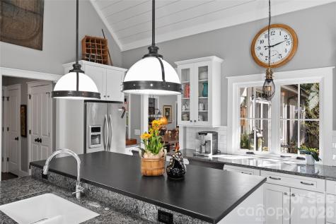 79 Chauncey Circle Asheville NC 28803