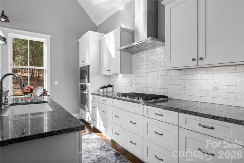 79 Chauncey Circle Asheville NC 28803