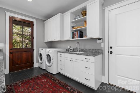 79 Chauncey Circle Asheville NC 28803