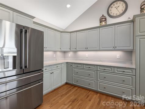 126 Stonebridge Drive Hendersonville NC 28739