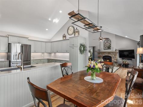 126 Stonebridge Drive Hendersonville NC 28739