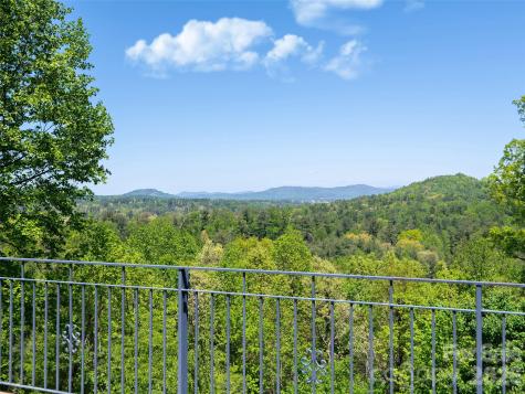 126 Stonebridge Drive Hendersonville NC 28739