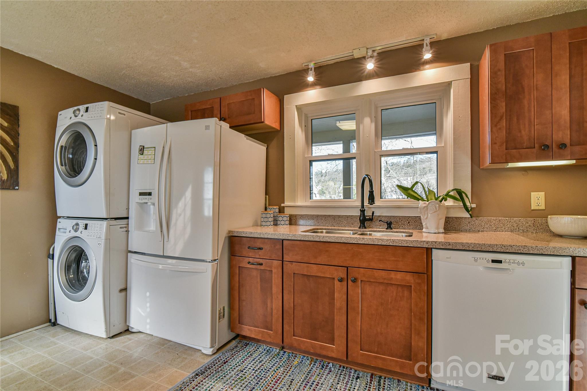 37 Buchanan Place Asheville NC 28801