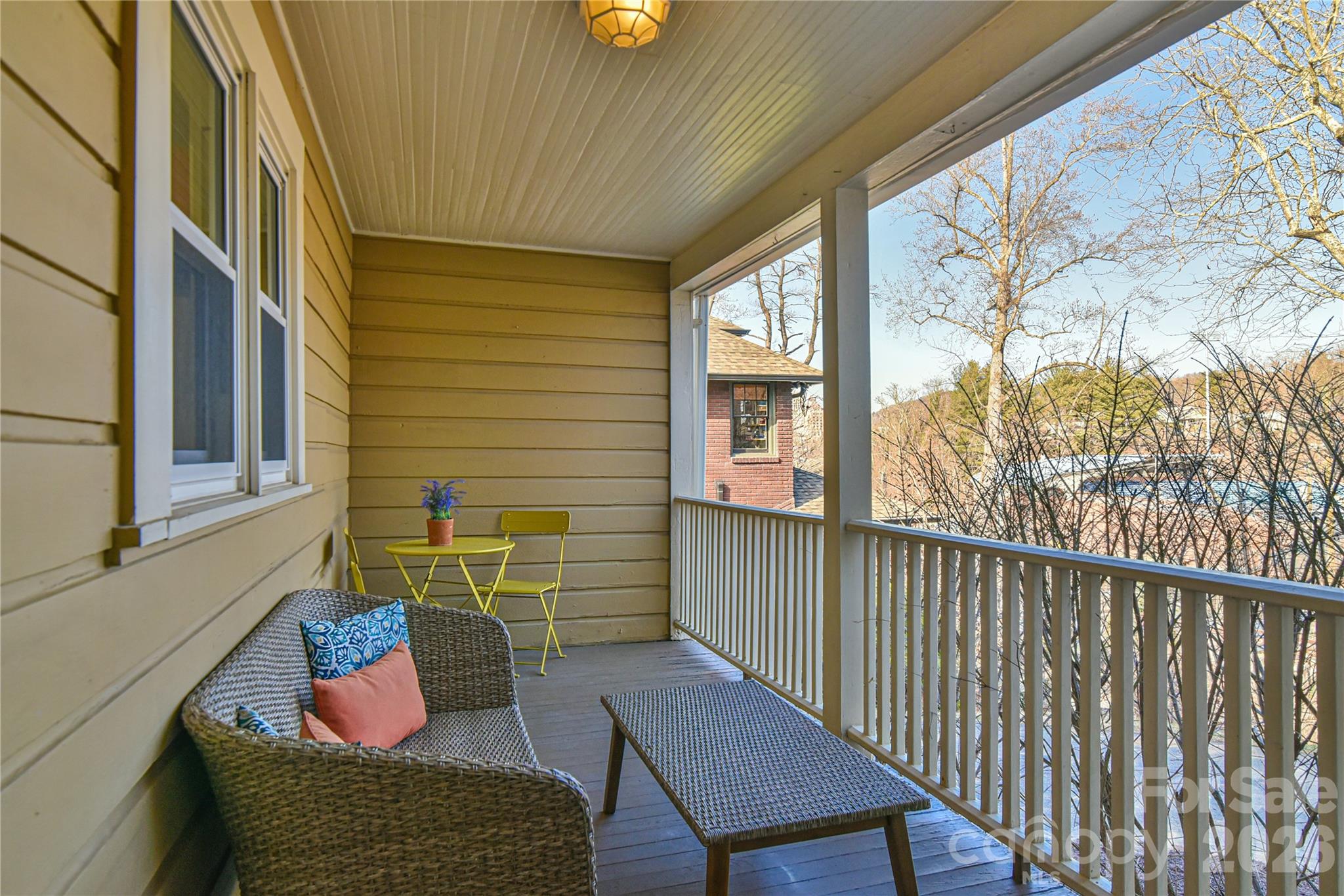 37 Buchanan Place Asheville NC 28801