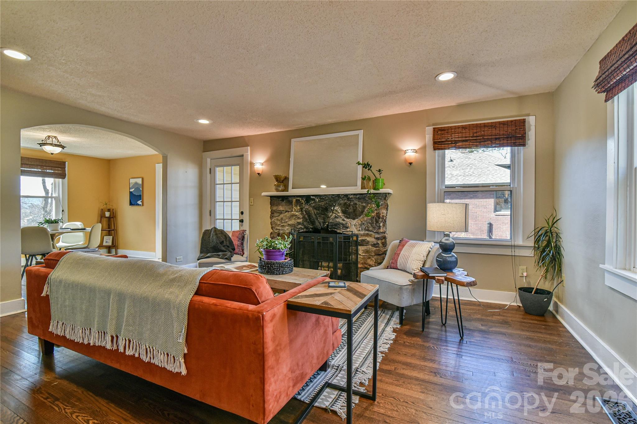 37 Buchanan Place Asheville NC 28801