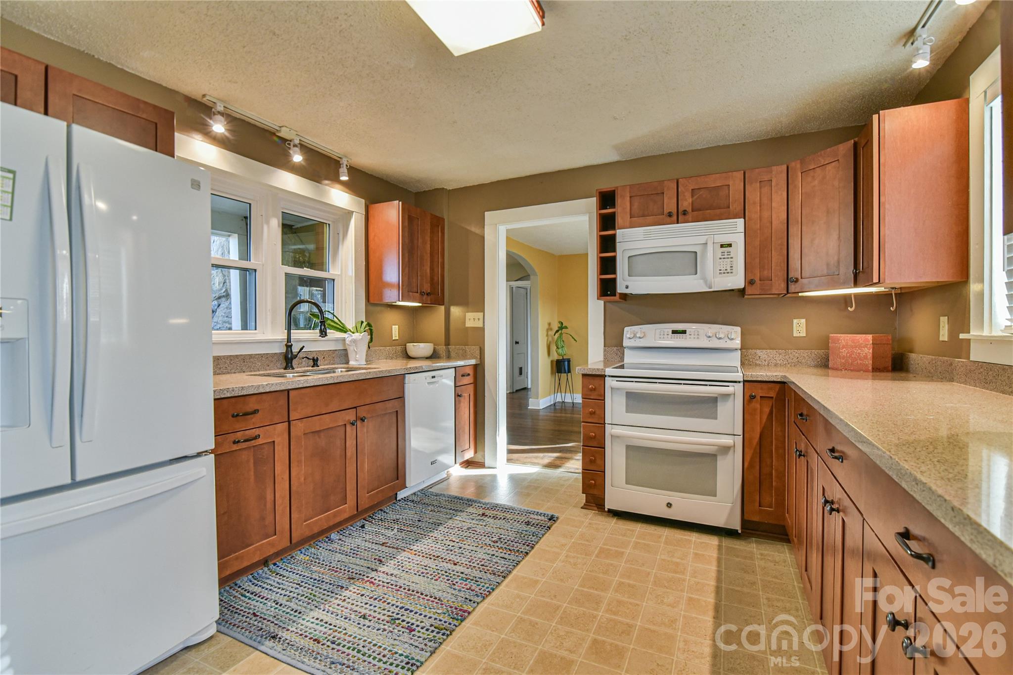 37 Buchanan Place Asheville NC 28801