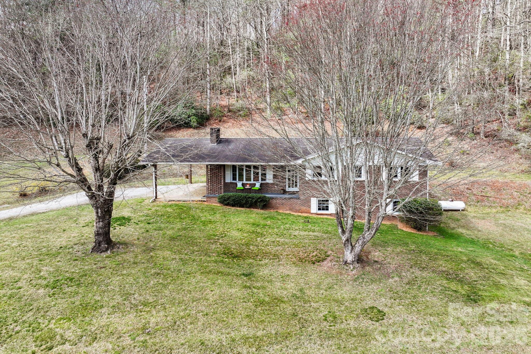 93 Lusitano Drive Lake Toxaway NC 28747