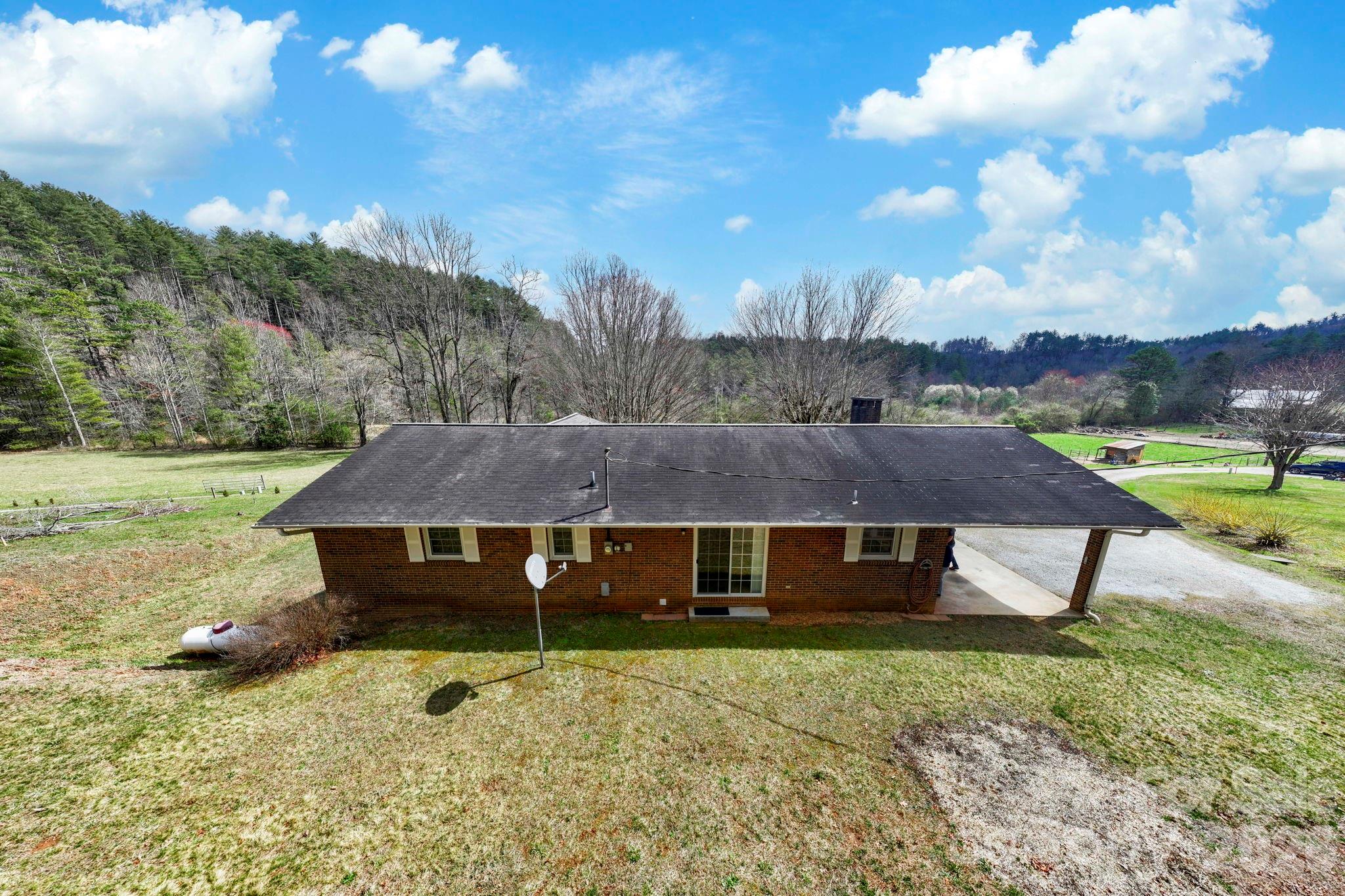 93 Lusitano Drive Lake Toxaway NC 28747
