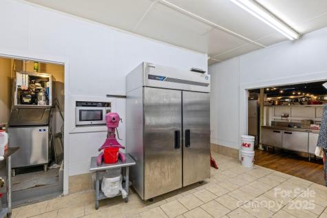 1196 N Country Club Road Brevard NC 28712