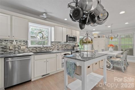 119 Friendly Lane Asheville NC 28806