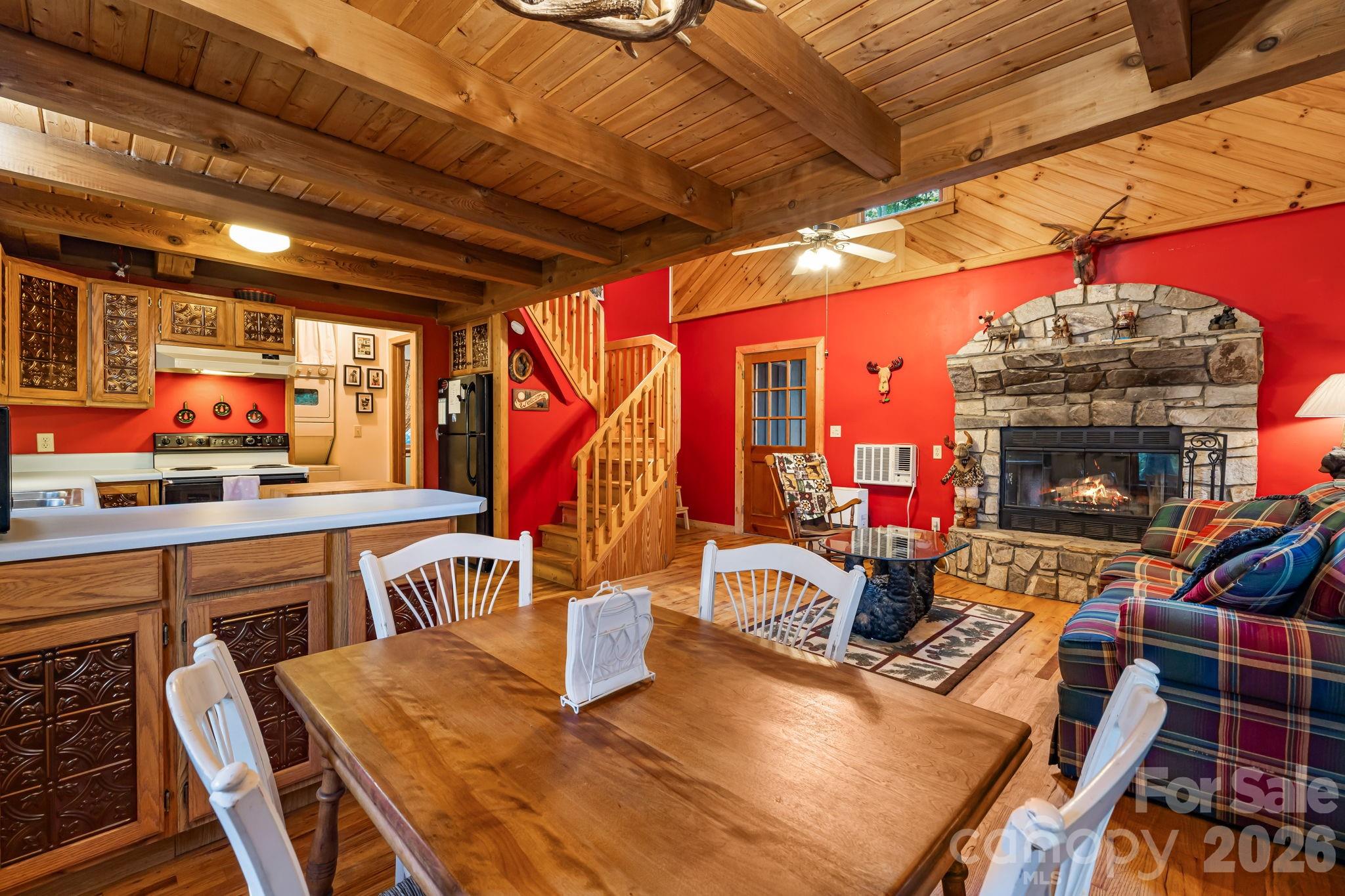 180 Grace Way Green Mountain NC 28740