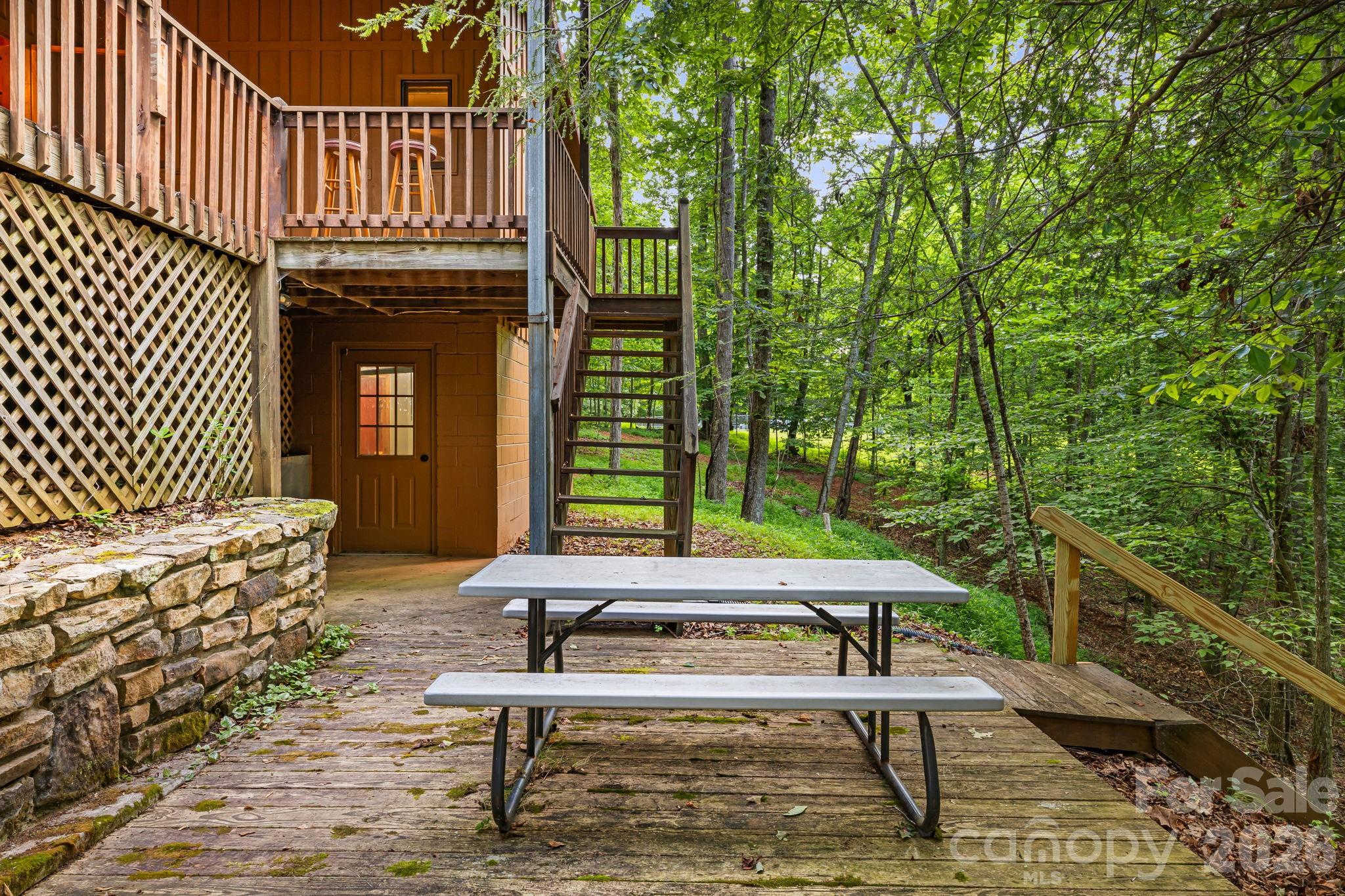 180 Grace Way Green Mountain NC 28740
