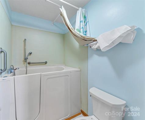 8 Indian Ridge Road Asheville NC 28803