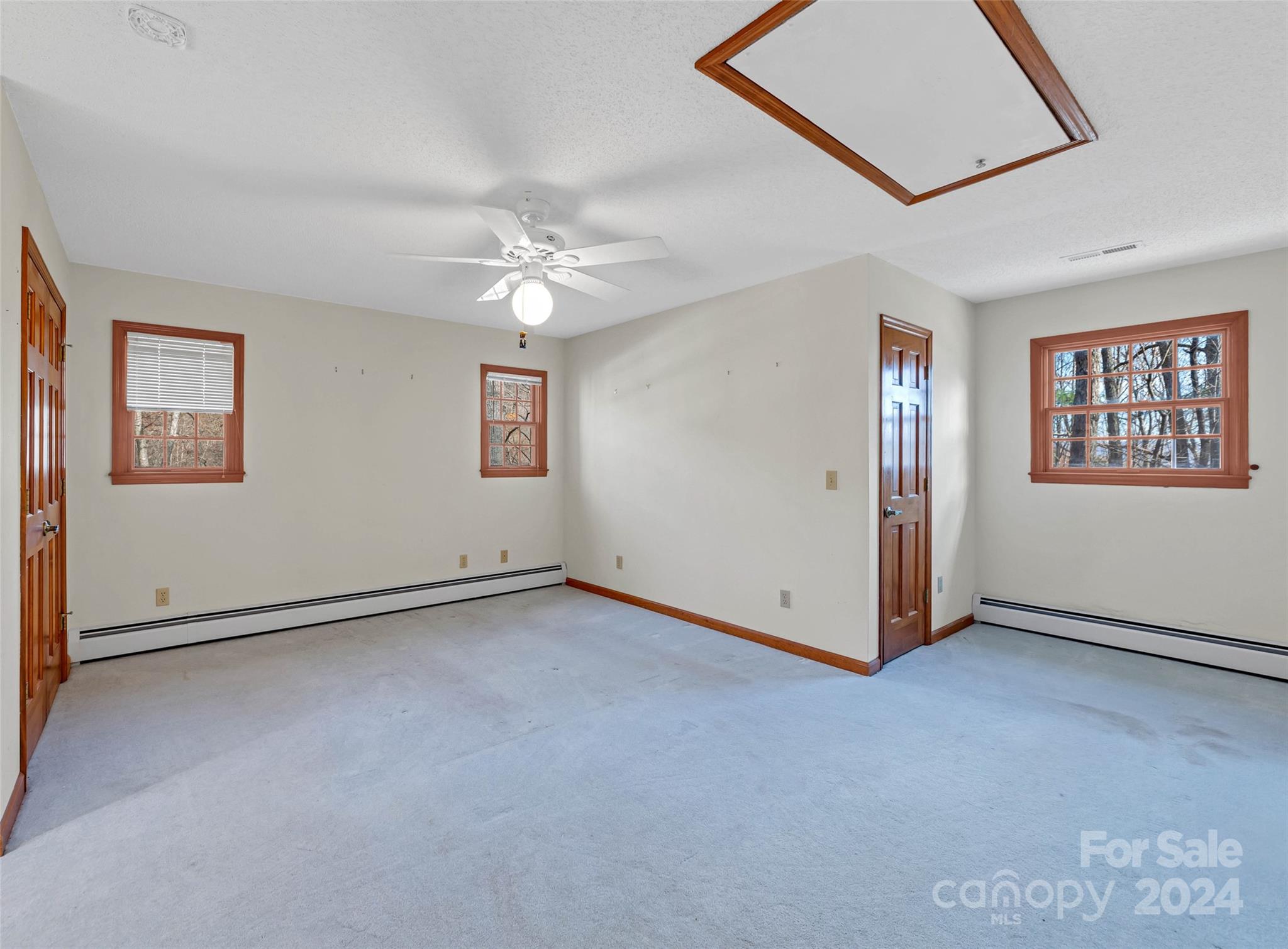 8 Indian Ridge Road Asheville NC 28803