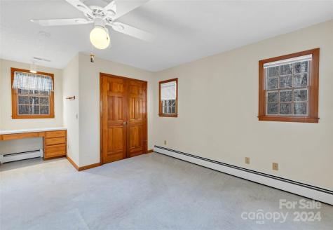 8 Indian Ridge Road Asheville NC 28803