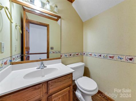 8 Indian Ridge Road Asheville NC 28803