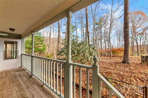 8 Indian Ridge Road Asheville NC 28803