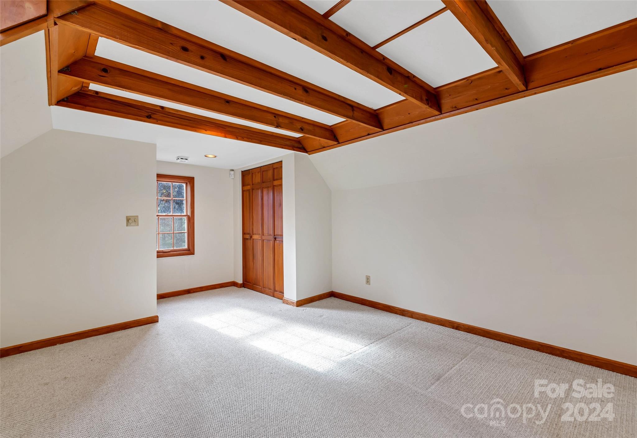 8 Indian Ridge Road Asheville NC 28803