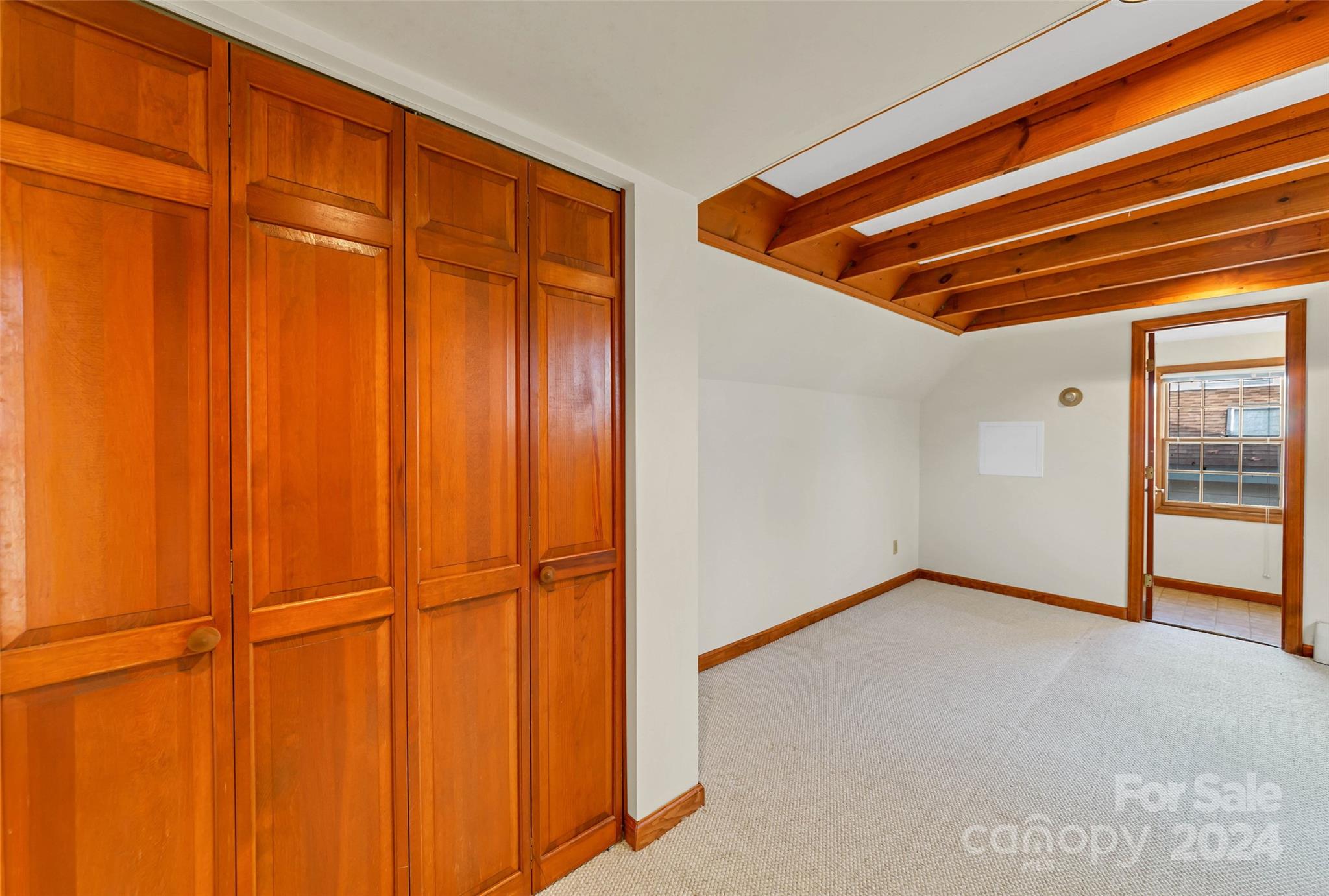 8 Indian Ridge Road Asheville NC 28803