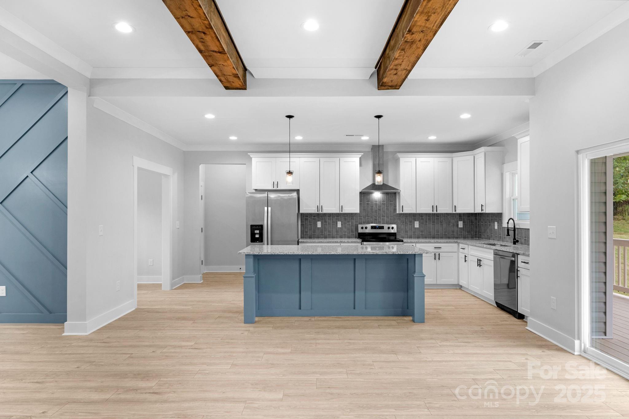 142 Crystal Heights Drive Hendersonville NC 28739