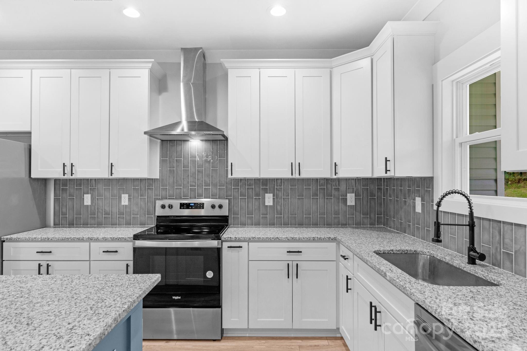 142 Crystal Heights Drive Hendersonville NC 28739