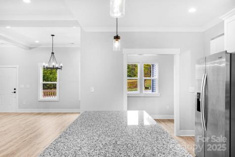 142 Crystal Heights Drive Hendersonville NC 28739