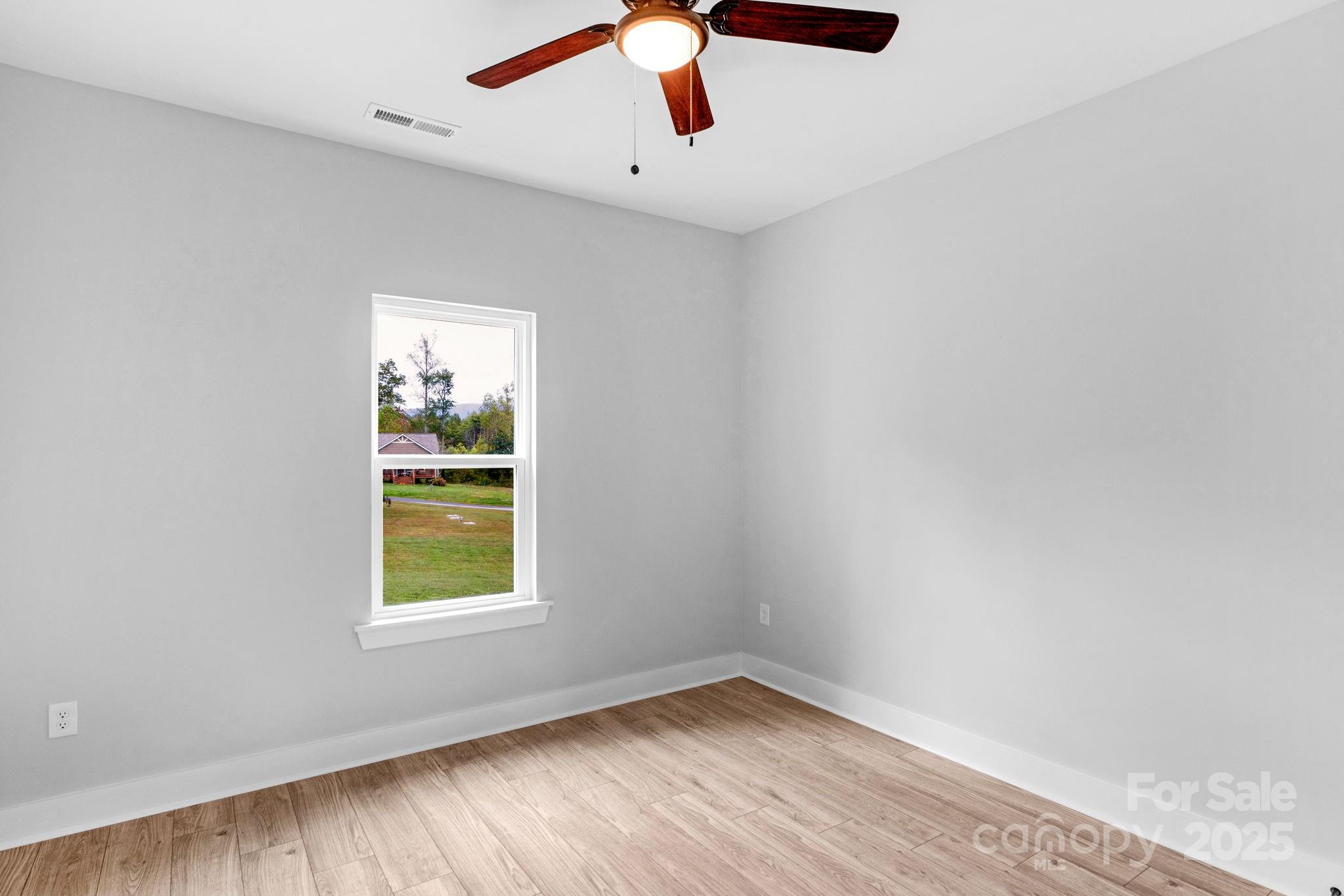 142 Crystal Heights Drive Hendersonville NC 28739