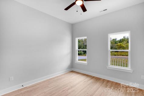 142 Crystal Heights Drive Hendersonville NC 28739
