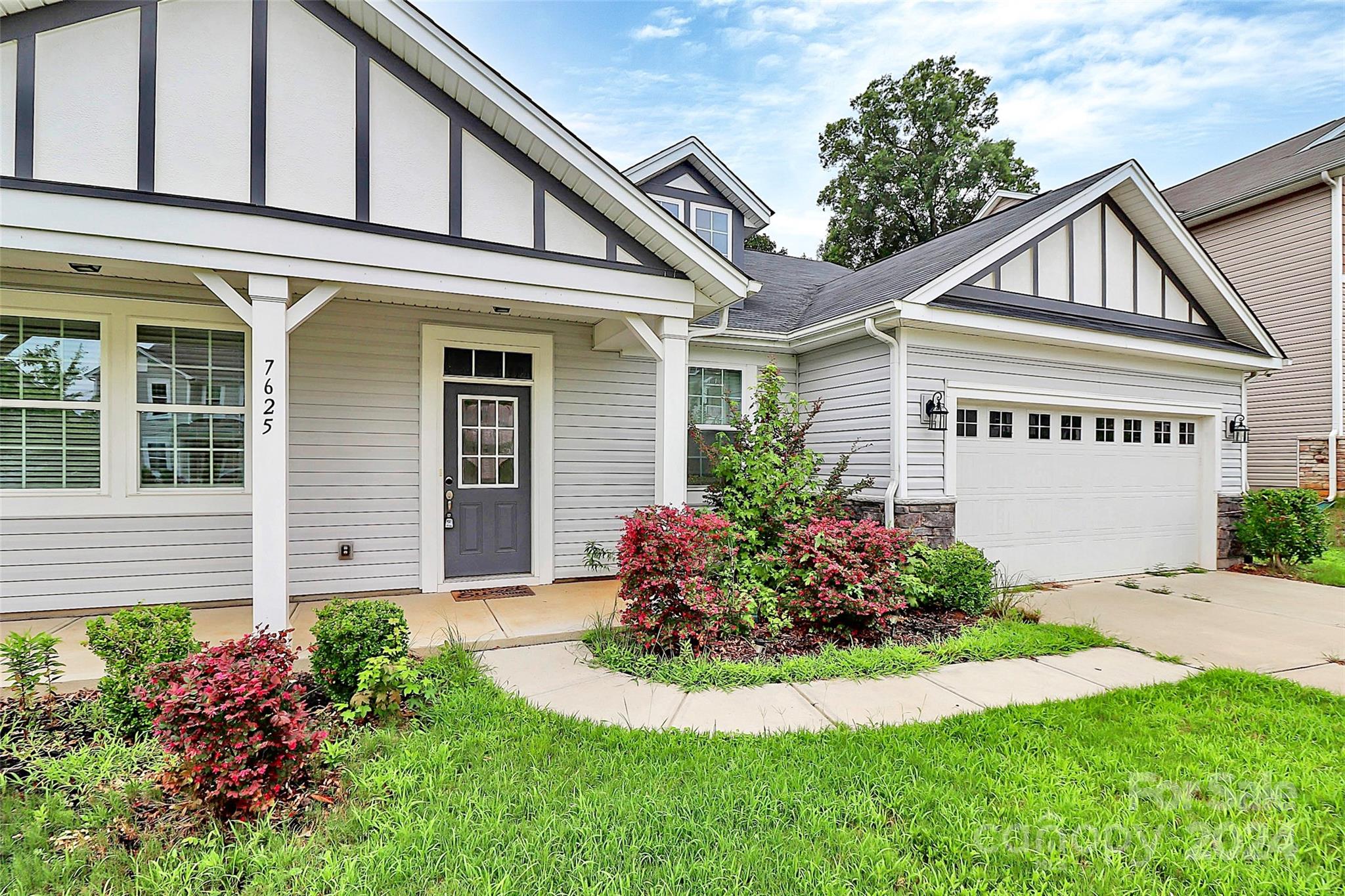 7625 Meridale Forest Drive Charlotte NC 28269