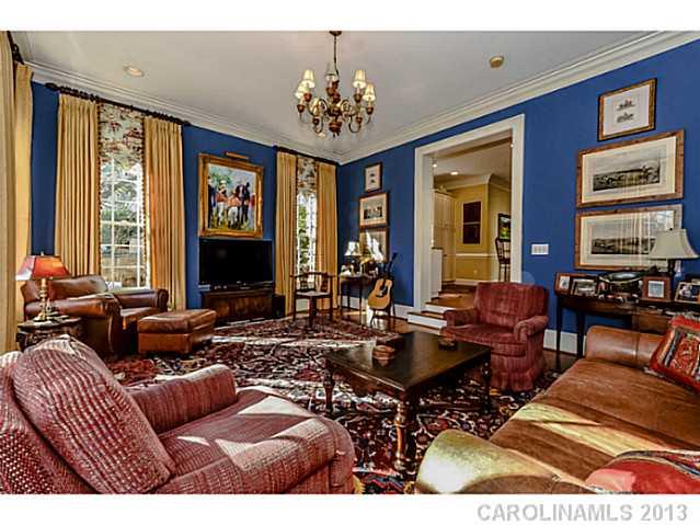 2217 Crescent Avenue Charlotte NC 28207