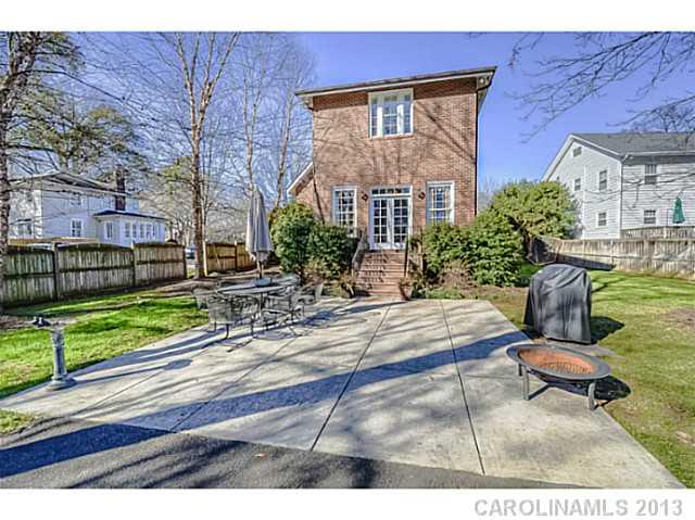 2217 Crescent Avenue Charlotte NC 28207