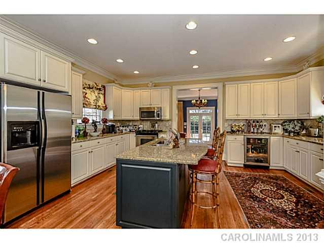 2217 Crescent Avenue Charlotte NC 28207