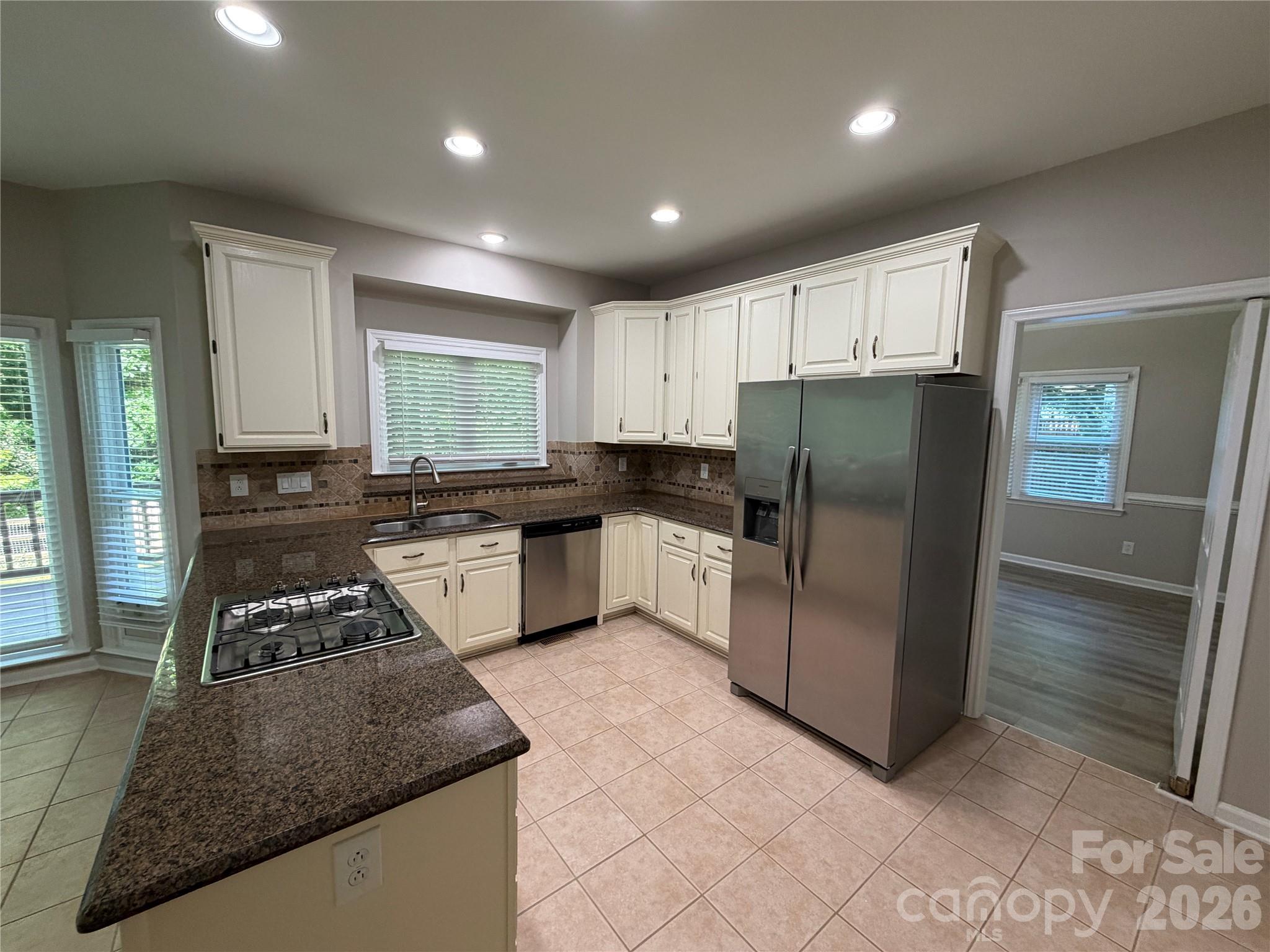 4714 Avonwood Lane Charlotte NC 28270