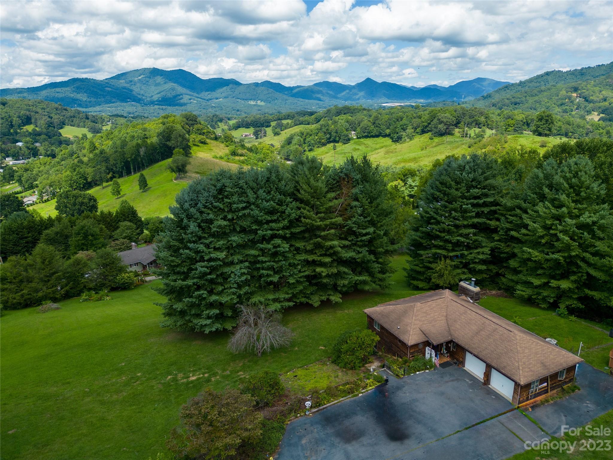 479 Evergreen Farm Circle Waynesville NC 28786