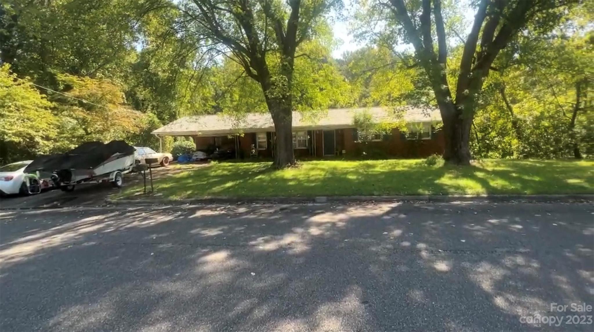 708 Brandon Street Statesville NC 28677