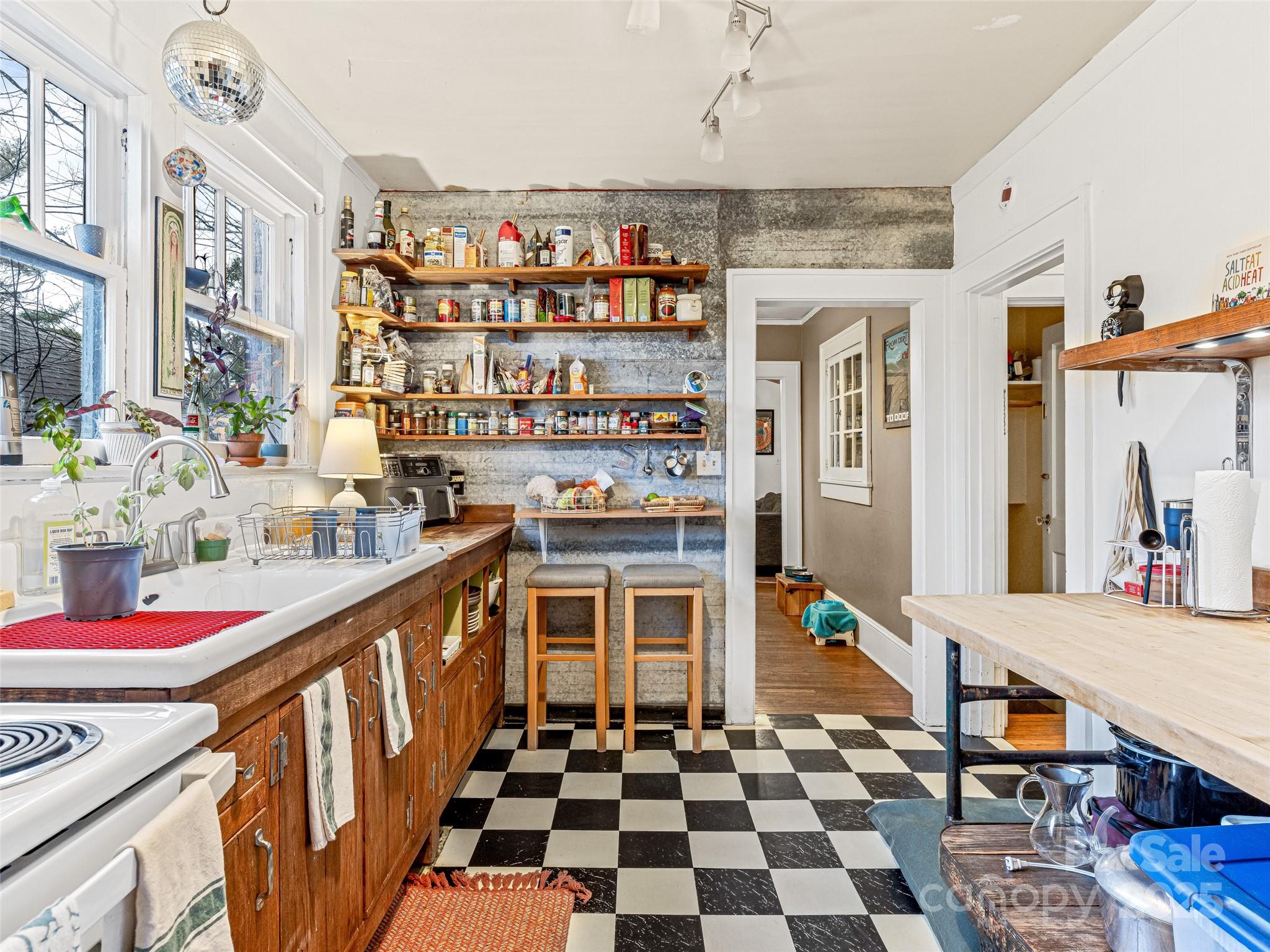 152 Sulphur Springs Road Asheville NC 28806
