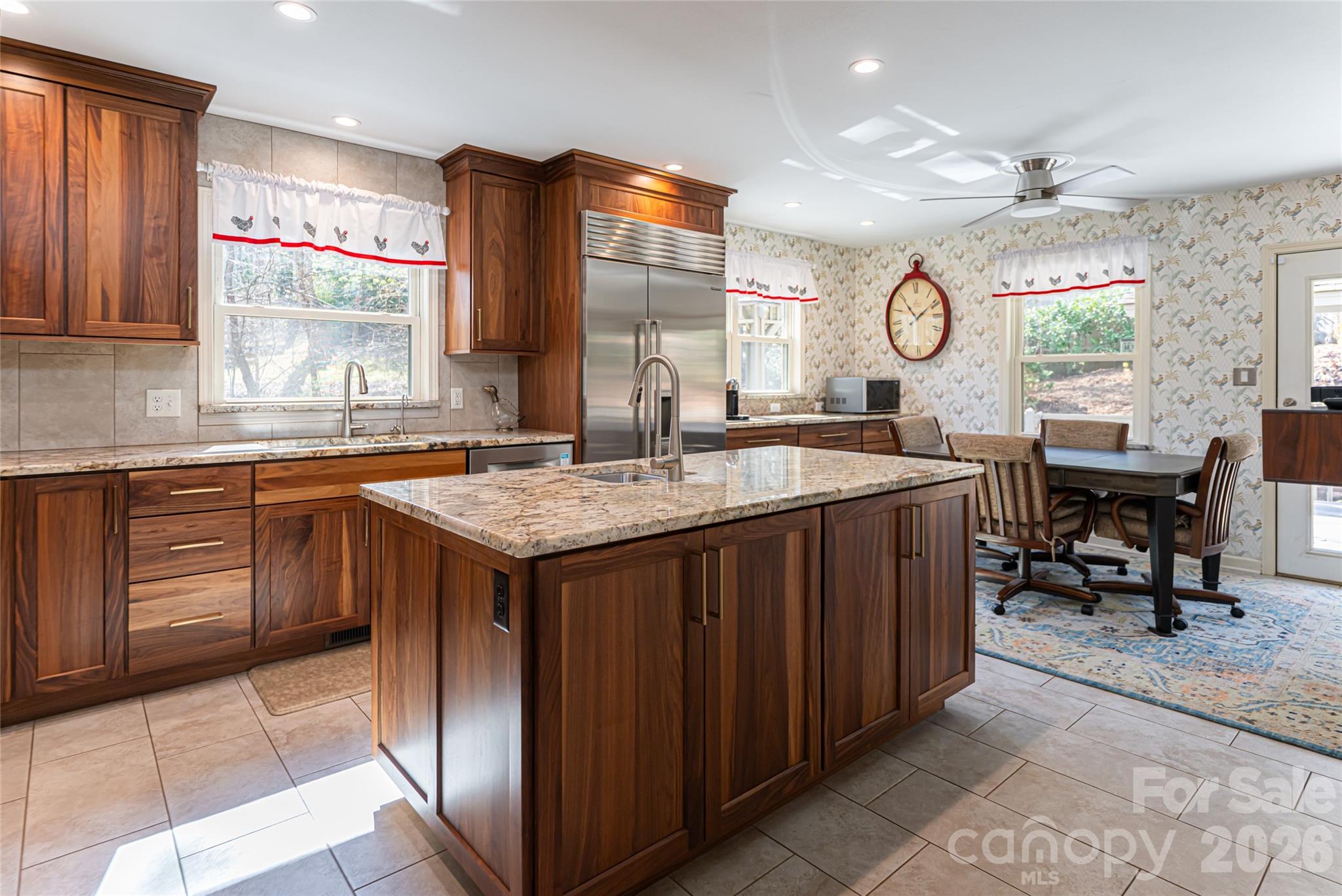 106 Oak Hollow Court Asheville NC 28805